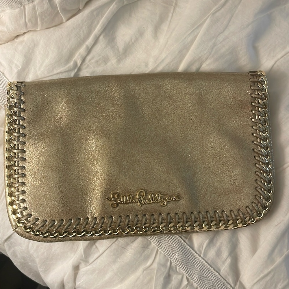 NWOT Lilly Pulitzer Gold clutch